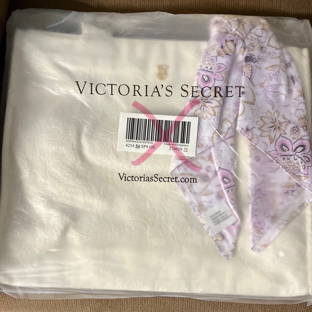 Victoria's Secret Tote Bag & Twilly